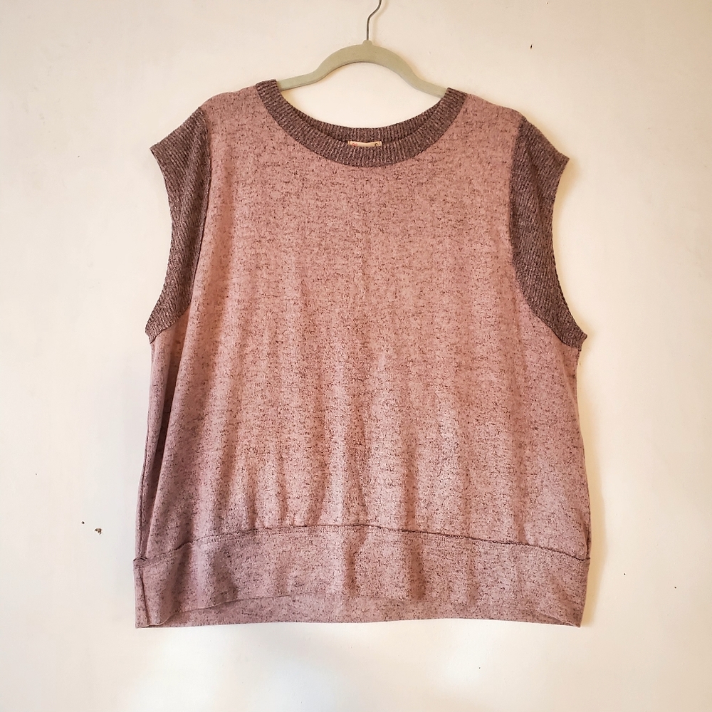 New Womens Maronie Knit Soft Sweater Pullover Vest Top Women Size Large NWT